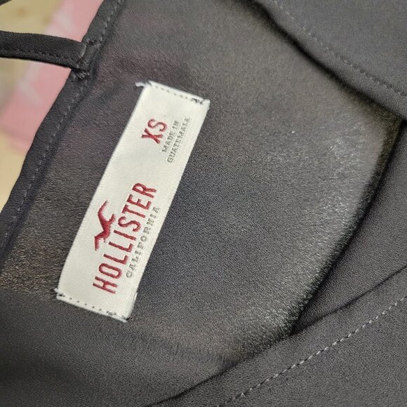 Hollister Strappy  Flowy Tank - Picture 3 of 4